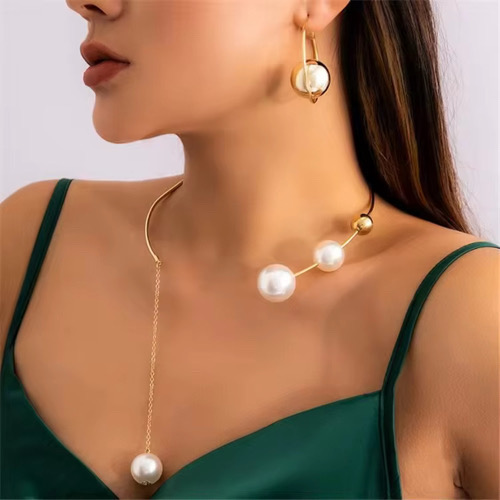 Necklace collection